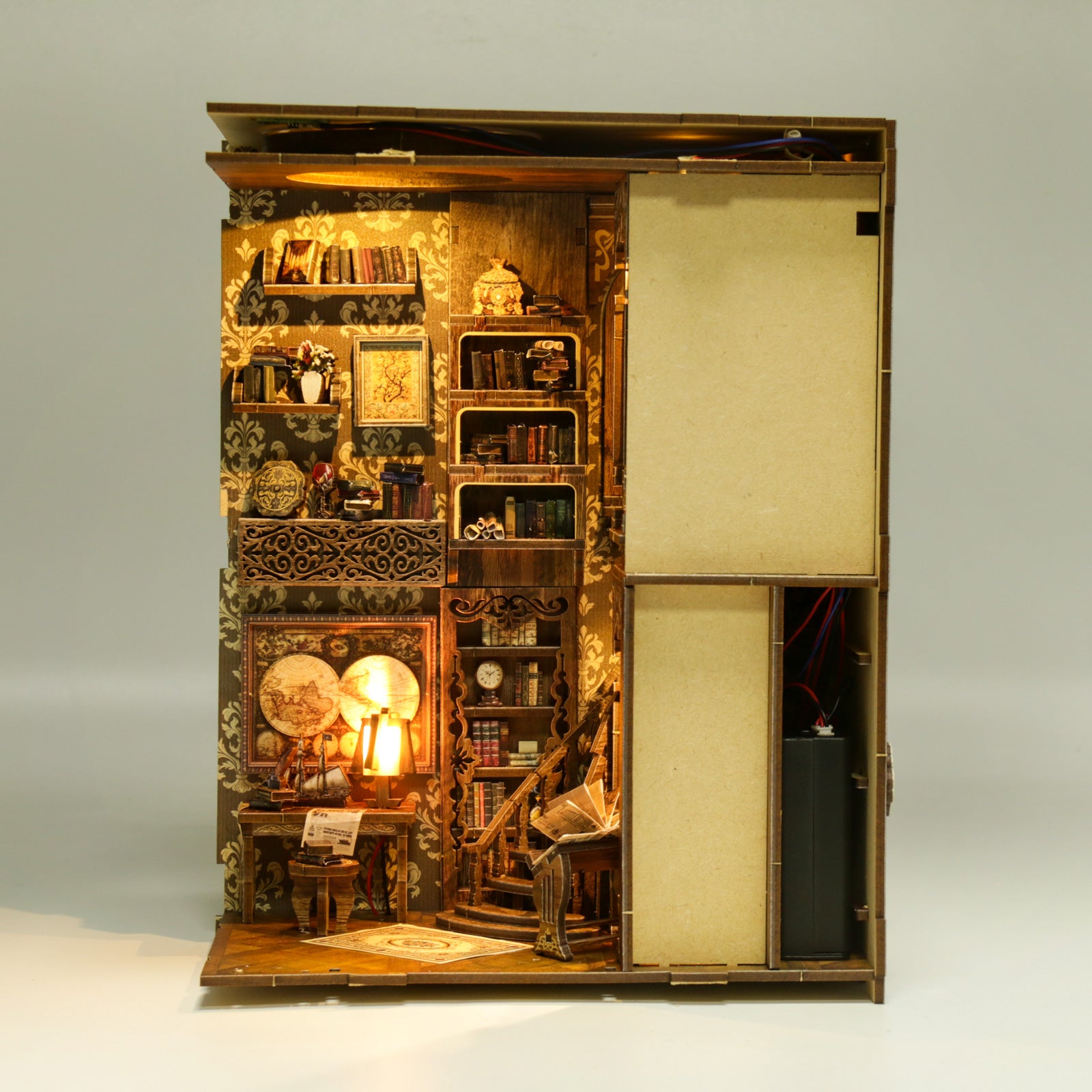 The Antiquarian Library Book Nook Kit